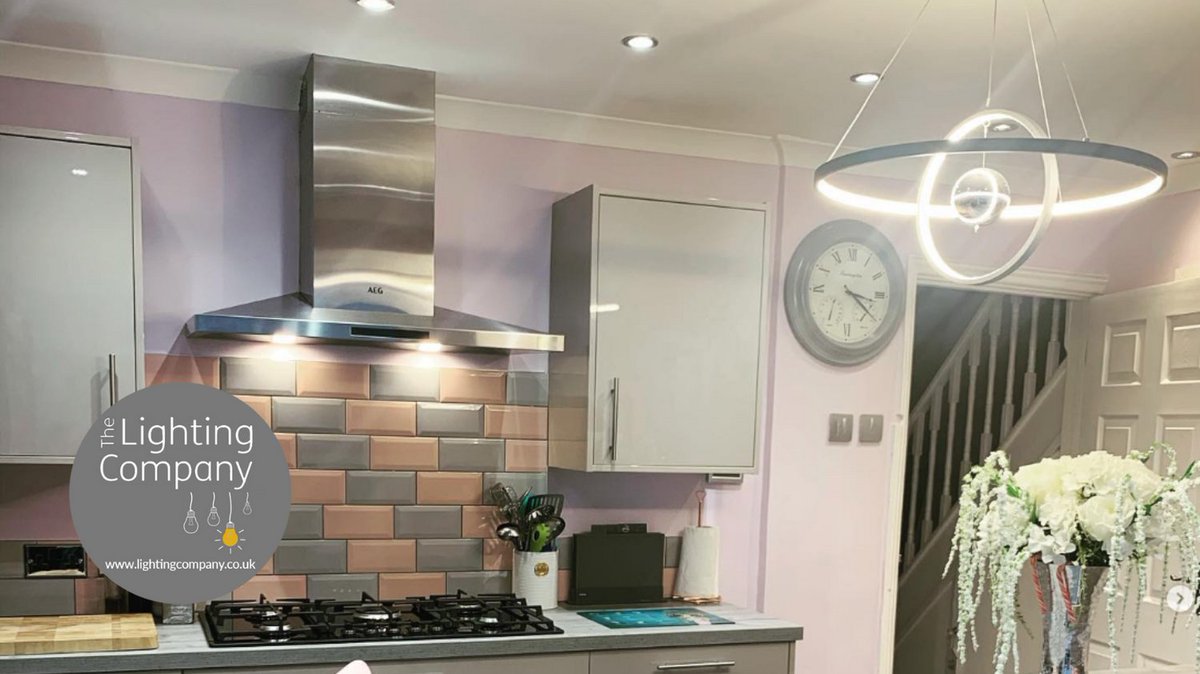 TheLightingComp's tweet image. Pop of pink 
Photo Credit Instagram @the_teenage_tidyupper

lightingcompany.co.uk/mercury-contem…

#lighting #edlight #integratedled #contemporary #ceilingpendant #kitchen #inspo #inspiration #style