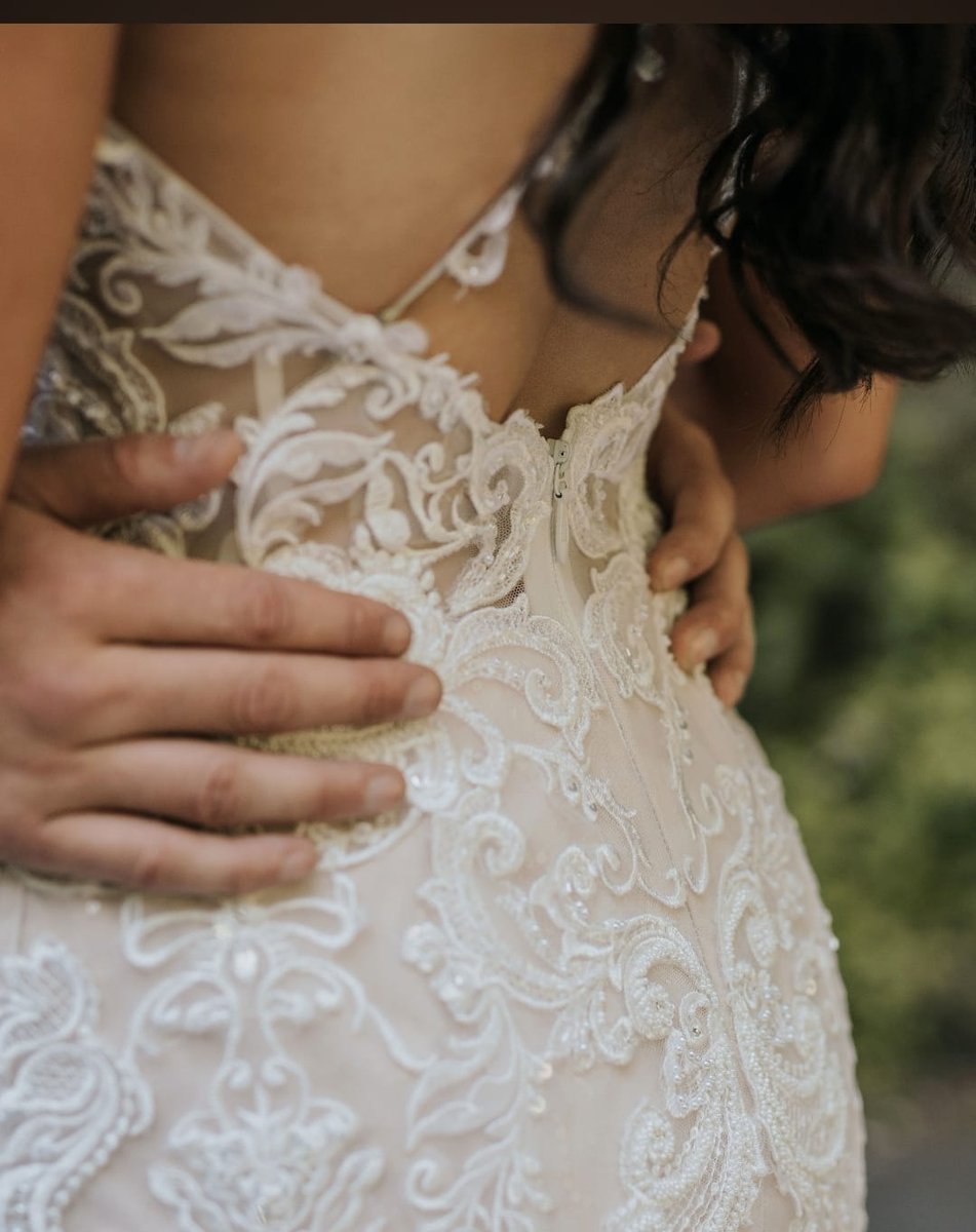 Stunning 'Crystal' 😍
Please book via our 'Book Now' button or via our website and facebook page.