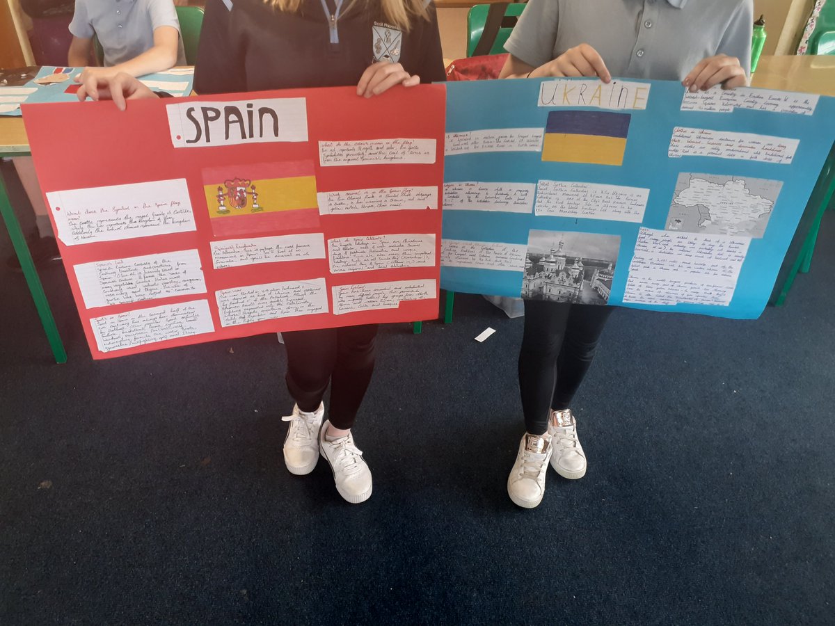 taghmonns's tweet photo. 5th class (end of year projects). https://t.co/6iCNEjA2B9