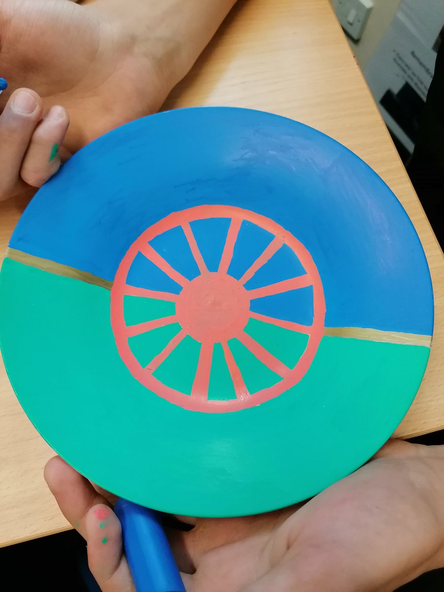 TES Torfaen tweet media