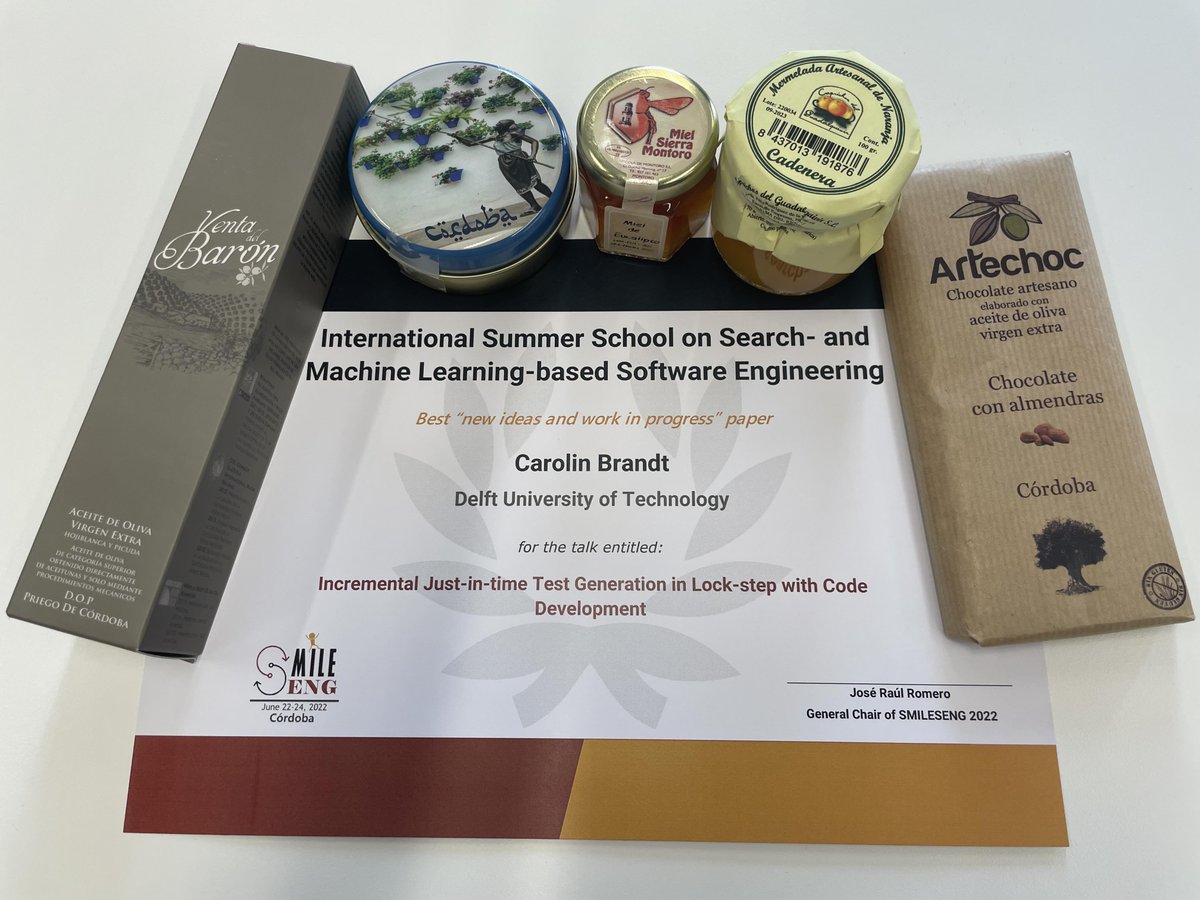 laci_noire's tweet photo. Honered to receive the best presentation / paper award at #smileseng in the new ideas category 😊✌️🏆
A big thank you to everyone who asked a question and shared their ideas. Collected lots of inspiration 😎🥰 https://t.co/a6i5fQrs4v