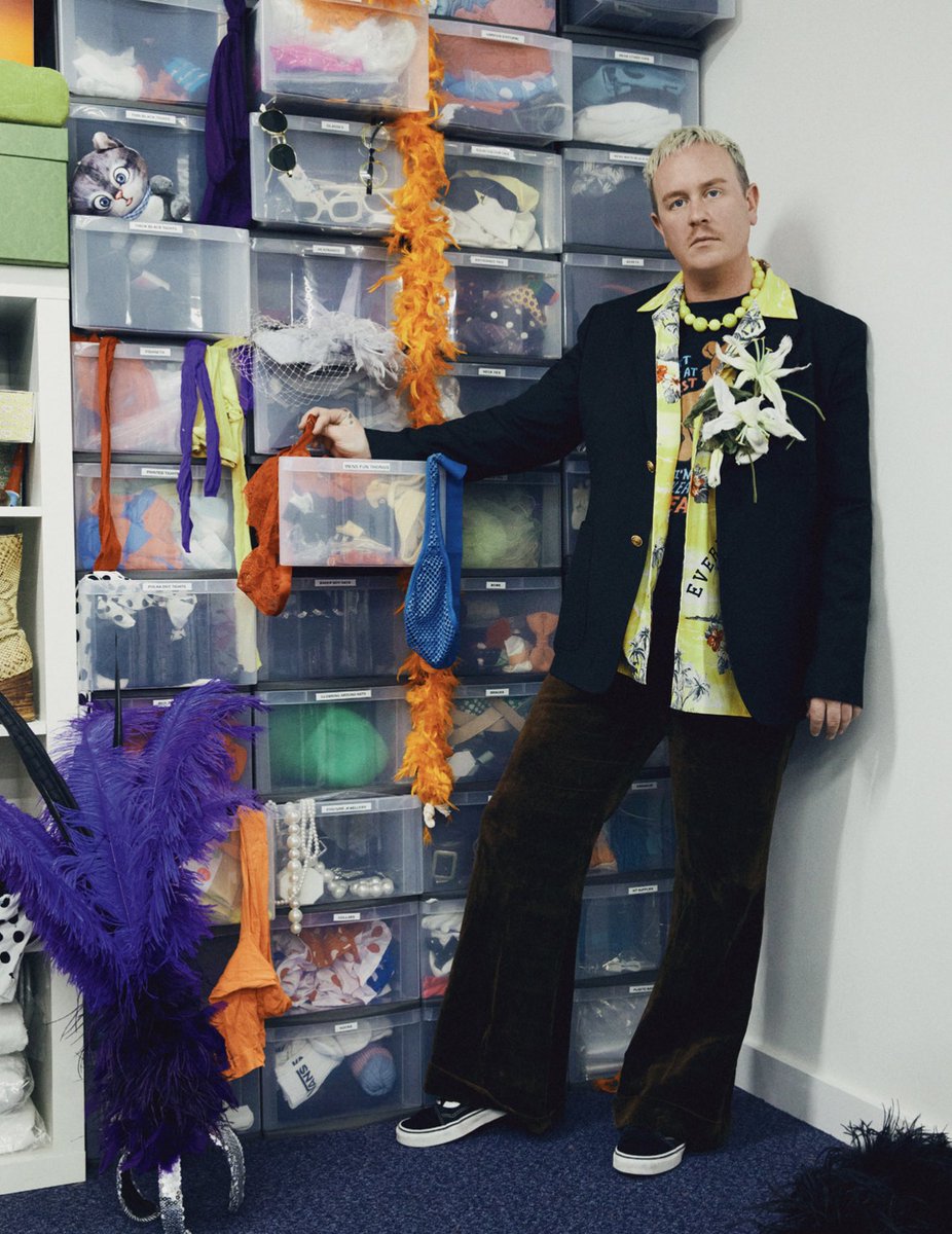 harry__lambert's tweet photo. Hiya 
@gucci 
#SystemMagazine #HowdoyoufeelinyourGuccisuit https://t.co/pdk9MZWMWx
