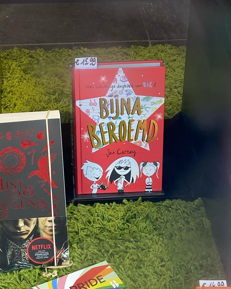 ebbandflobooks's tweet photo. On my Grand Tour (aka middle-aged interrailing) I’ve had a lovely bookshop surprise @jennycarney 
You’re in the window in Bruges 🏳️‍🌈🏳️‍🌈🏳️‍🌈🏳️‍🌈🏳️‍🌈
#choosebookshops
#totallylocallychorley
#basicallyfamous 
#theaccidentaldiaryofbug 
#jencarney
#bookshopsoftwitter https://t.co/uftepbtZaf