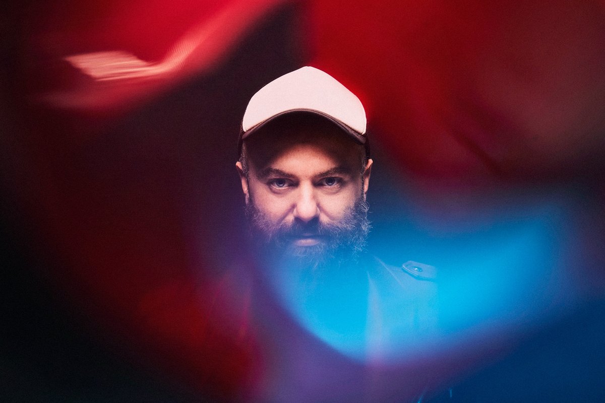 AlacantIndie's tweet image. Y el segundo estreno es un "Made in Alacant". Así suena "Por si la voces vuelven", del ex integrante de @Gimnasticabanda Manu Garrote, inspirado en el celebrado libro de @angelmartin_nc 

alacant-indie.blogspot.com/2022/06/made-i…