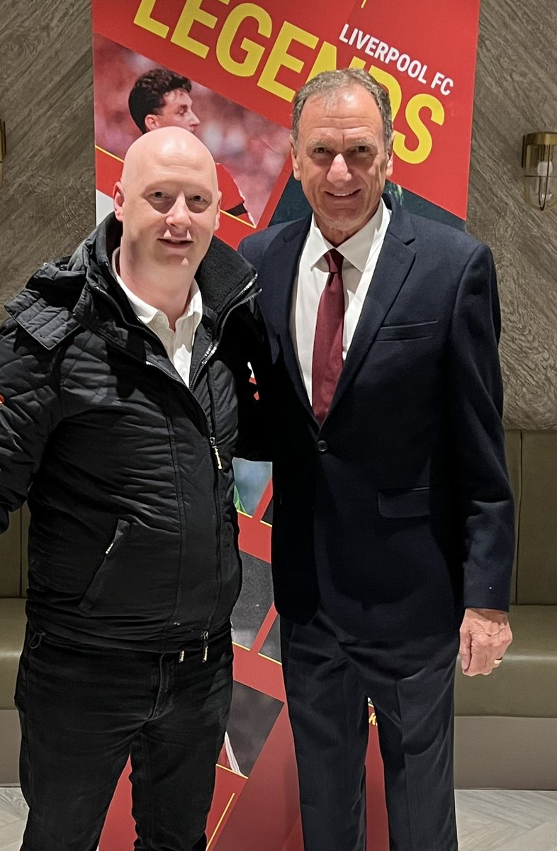 scouse50's tweet photo. @Phil_Thompson4  what a proper gent you are! A hero of mine since I was a little boy… you didn’t disappoint! A true pleasure meeting you! John had told me about growing up around you! Thank you! #YNWA #atruelegend #topbloke https://t.co/IW3M9PrfB0