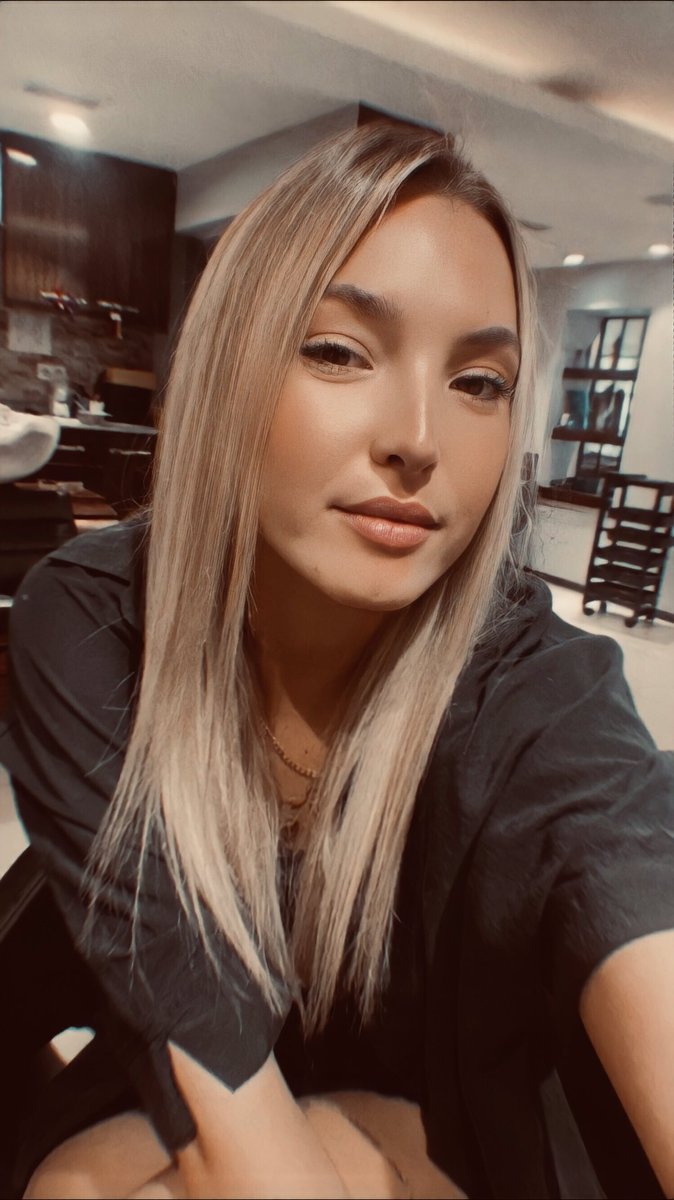 picsofsude's tweet photo. Sude Burcu güzelliği bırakmaya geldim.🔥🖤

[#sudeburcu • #sbfc] https://t.co/U7bnVEuQd7