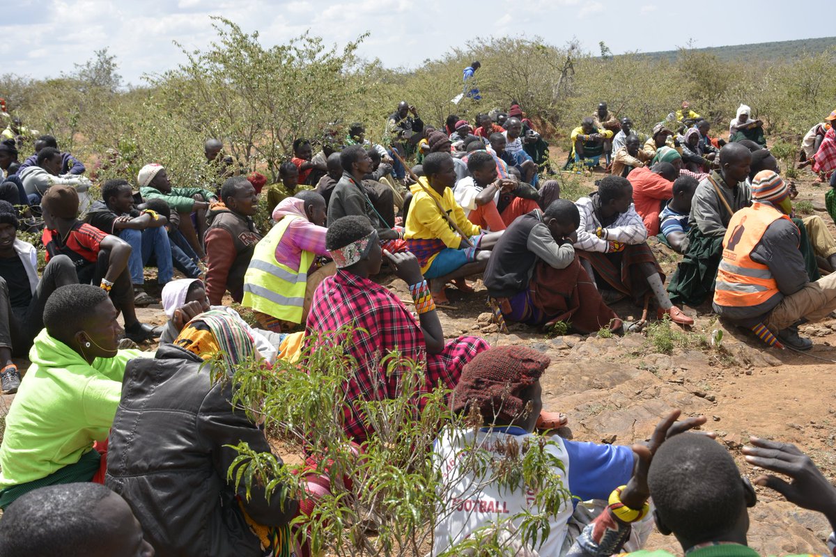 KenyaCsi's tweet photo. The forum brought together youths/Morans from Samburu ,Pokot ,Turkana and Kikuyu communities with the aim of sensitising them on measures of mitigating electoral violence and awareness creation on the possible causes of electoral violence.Chagua Amani! https://t.co/Ej4LnSu8jB