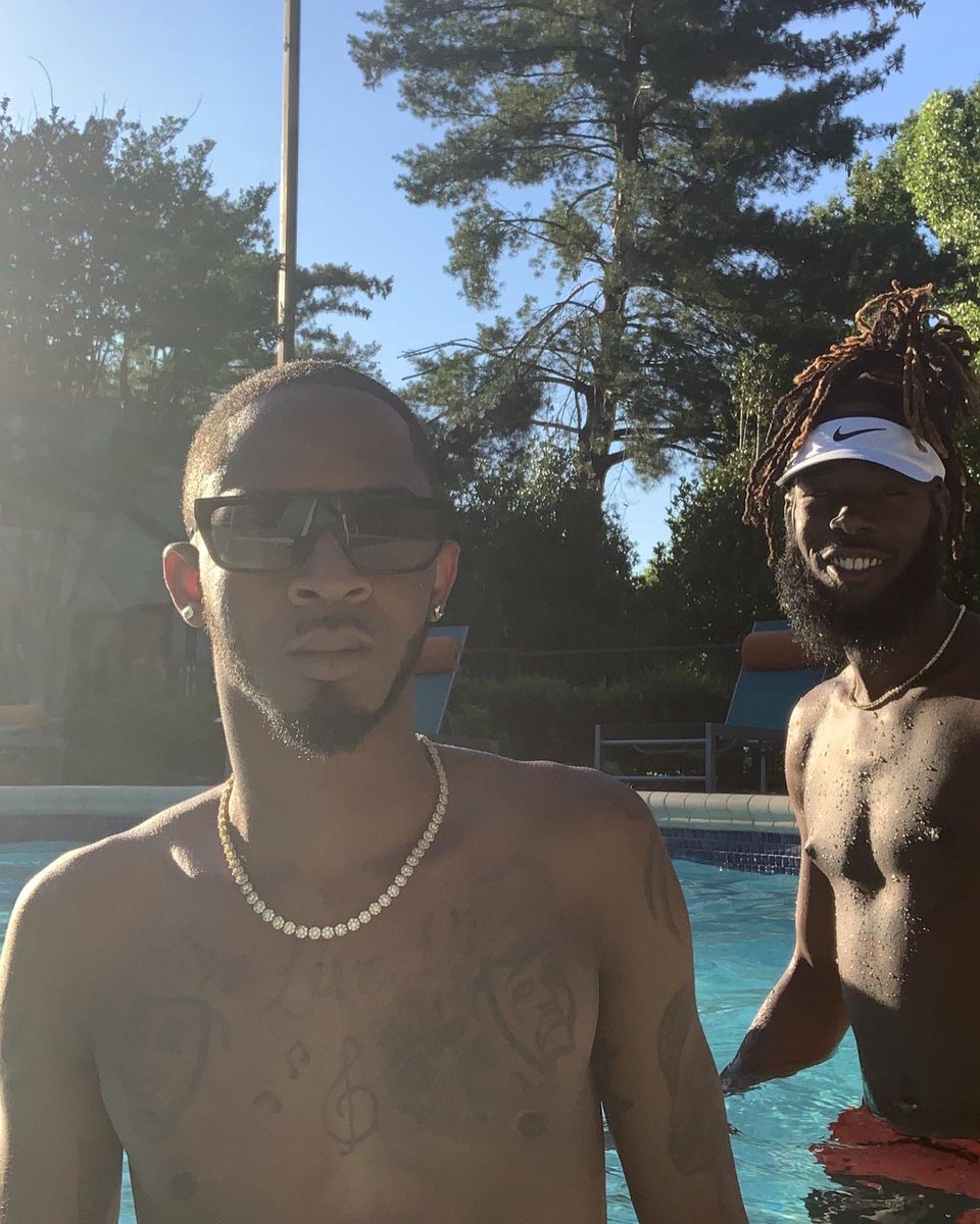 LoadedLosx's tweet photo. You gone sink🤿 or you gone swim?🏊🏾‍♂️ https://t.co/OZhYN0fweA