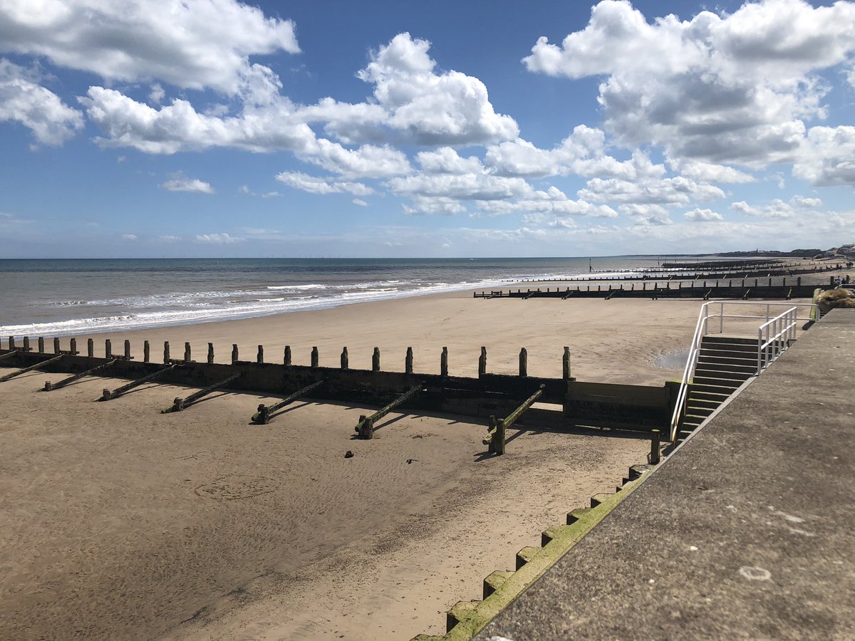 geogdarton's tweet photo. What a fabulous day with our year 10 geographers! They made us exceptionally proud with their fieldwork activities today at Hornsea - same again tomorrow with the remaining GCSE Geographers ☺️ https://t.co/K3UTyJxMJ2