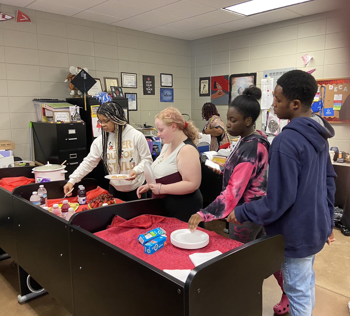 Co-op Mini-Bootcamp at 8am this morning <a href="/pghs_spartans/">Pleasant Grove High</a>. Great turnout by the Co-op students with excellent presentations by the guest speakers about resume writing, workplace conflict resolution, and finance skills! Great job PGHS Co-op Coordinator Dr. Cottrell! <a href="/JEFCOCareerTech/">JEFCOED Career Tech</a>