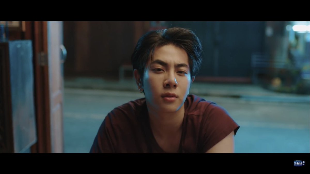 AofFanbase's tweet photo. #Backaof | Sinopse • Moonlight Chicken 🌙🐔

"O jantar à meia-noite de todos os dias é o fim de um longo dia, mas também o início de um novo dia." -Jim

"Moonlight Chicken" conta a história de Jim, um cara comum que vende arroz de frango Hainanese para ganhar a vida + https://t.co/zdi68H2P5o