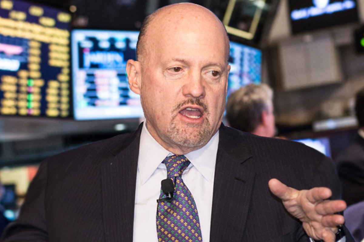 tle360's tweet photo. Jim Cramer invested $100 a month in his 20s—even while living in his car: 'I put that money away, and it made me a millionaire'.  Similar stories from those who made it and still ring true today.   
#JimCramer #millionaire #investing #longterm #StockMarket #CryptoMarket #MONEY https://t.co/mxvQaaBuUW