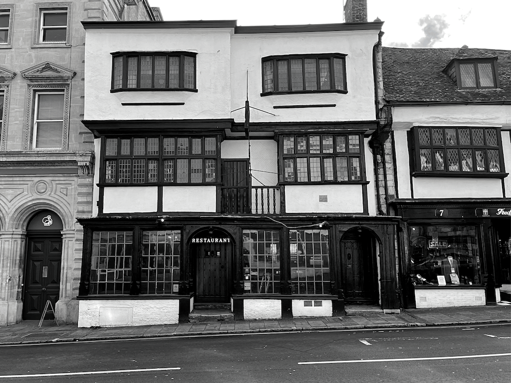 AlMoloDorch's tweet photo. Restaurant Front of House Team - Starting from £10 per hour

We are looking for experienced waiting and bar staff to join our launch team. 

Please send us your CV to info@almolodorchester.co.uk #dorchester #jobs #HospitalityJobs https://t.co/qsdePz7oMt