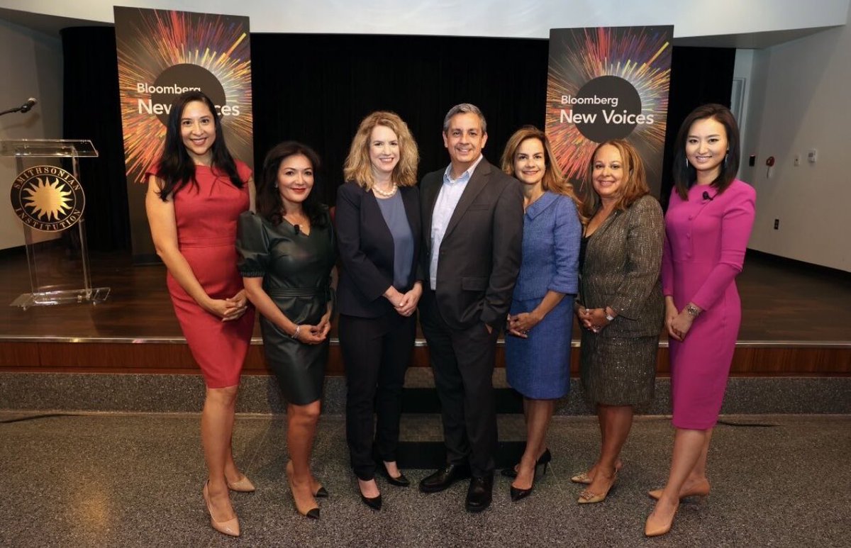 Lori Ruff, Branding & Comm LinkedInDiva #5MinDrill tweet media