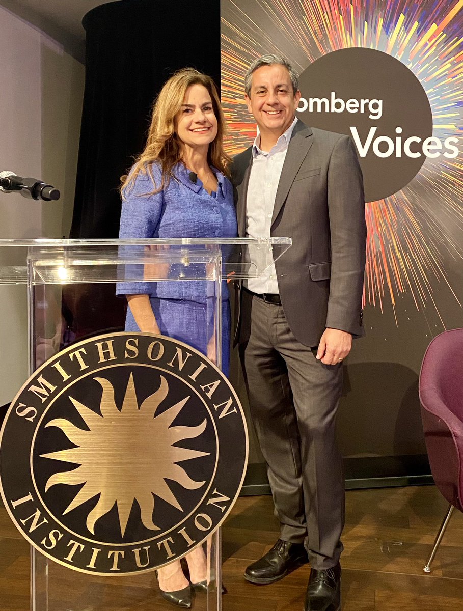 Lori Ruff, Branding & Comm LinkedInDiva #5MinDrill tweet media