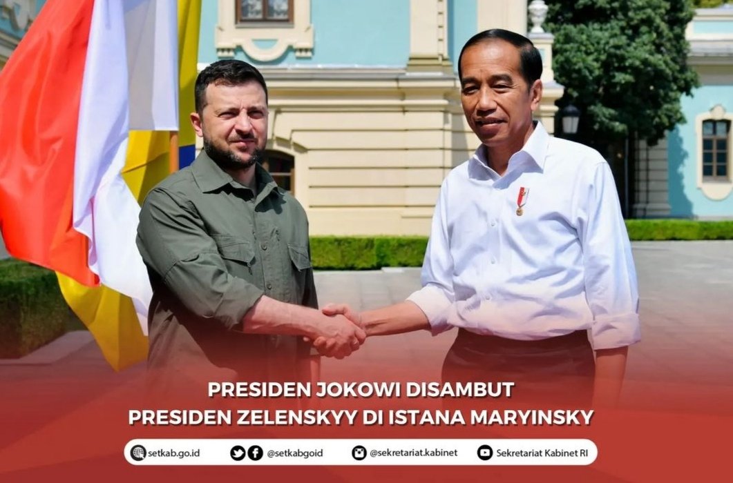 ayanabundana's tweet photo. Insya Allah misi perdamaian Presiden Jokowi berhasil 👍🙏 https://t.co/tCZuNVzLWk