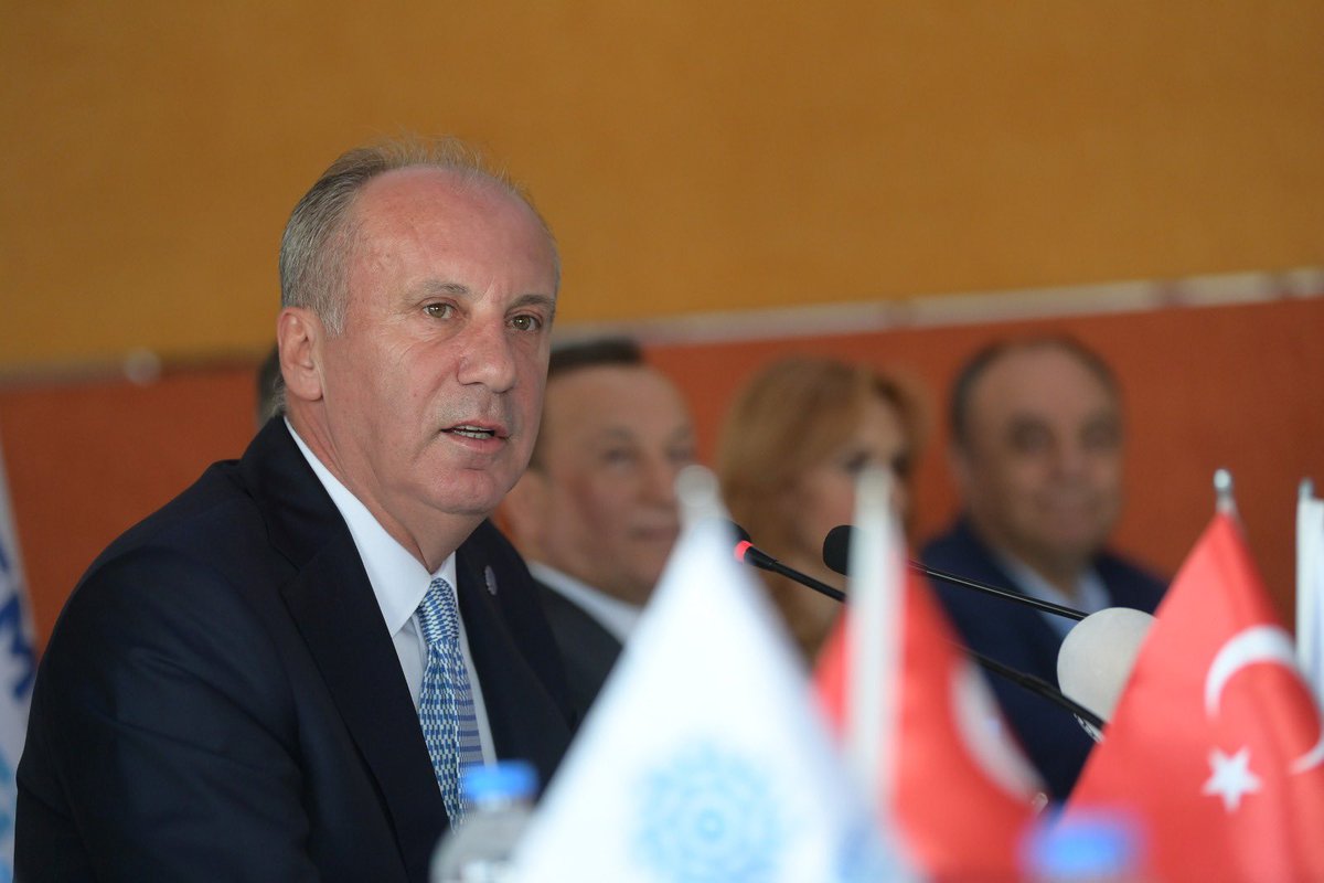 ipekozkal's tweet photo. Memleket Partisi Genel Başkanı Sayın Muharrem İnce’nin İzmir Basın Toplantısı.
“Bize 3 A lazım: Akıl, Adalet, Ahlak”
@MemleketimParti https://t.co/NpkPvSJirx