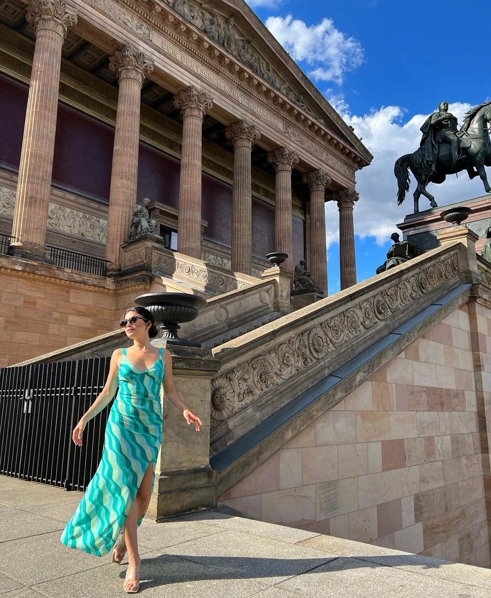 aşkıma bakın çok güzel çokkk 🤤💚 <a href="/yagizozge/">Özge Yağız</a>