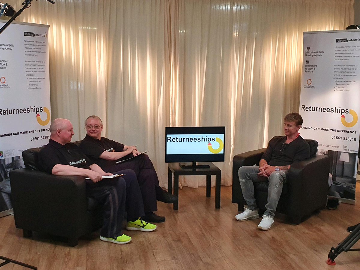 R_Potential's tweet photo. Thank you to Mark from West Midlands Metro for a great interview this afternoon.
Mark was a past #Returneeship learner who gained employment following on from the course.
It was great to hear Mark's success story!
Good Luck with the jobπ½οΈπ
#JobsForJune
@JCPInTheBC @WestMids_CA https://t.co/dGCYj2luo6