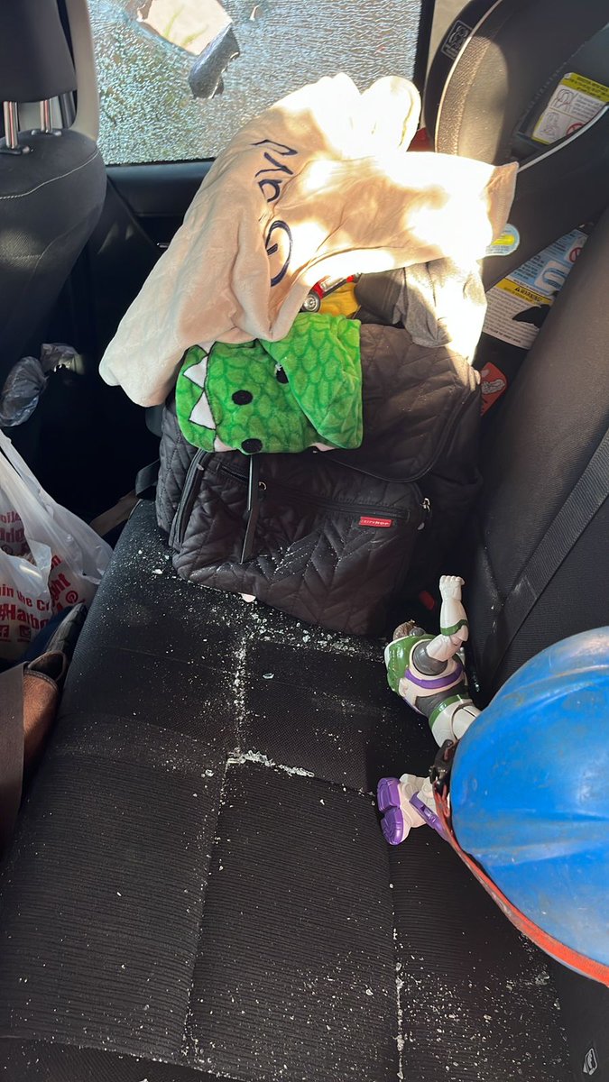 JeChuyHuerta's tweet photo. ¡Sr. Presidente @lopezobrador_ , Sr. Gobernador, @AlfonsoDurazo esto ya es demasiado; quienes tienen tomadas las carreteras en  #Sonora atacaron a nuestra familia; el niño casi pierde un ojo, además del daño y temor! 
¡Si no pueden, renuncien!
#ConLosNinosNo https://t.co/SWlR51m9e8