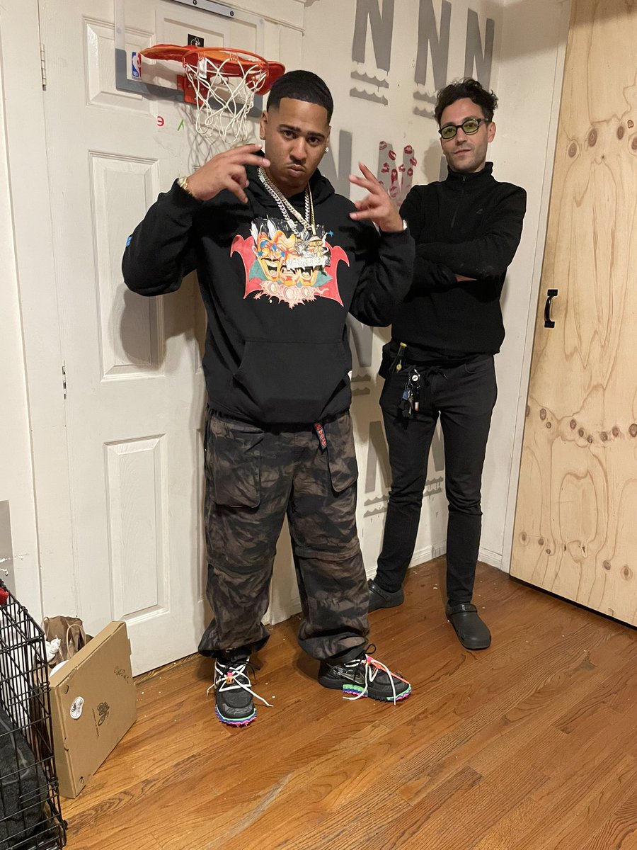 Brodinski's tweet photo. Stinc Worldwide @RalfytheP https://t.co/ZYUQxe1O8h