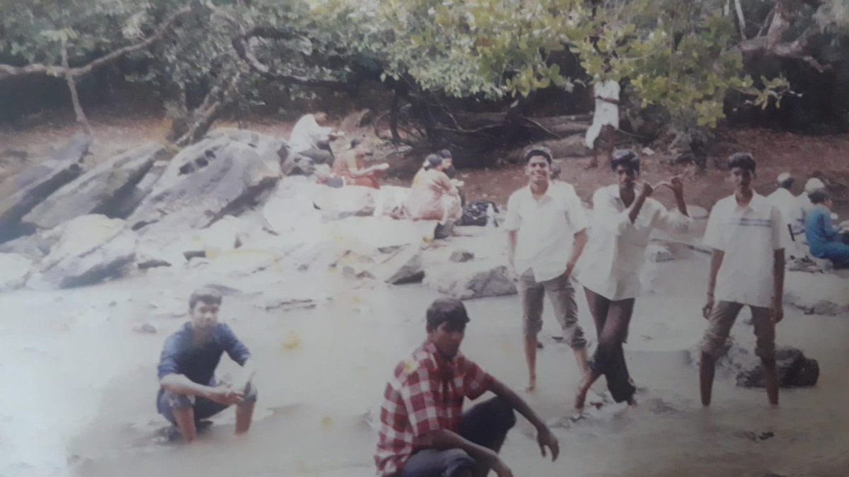 vasanthkumarvs's tweet image. #Memories 💕❣️@2005.....

*Chennai - Ooty - Vayanadu - Malaburam - Mysore trip..

 3 State&apos;s Tamil Nadu - Kerala - Karnataka 🚂🚃🚃🚃 🚂.....