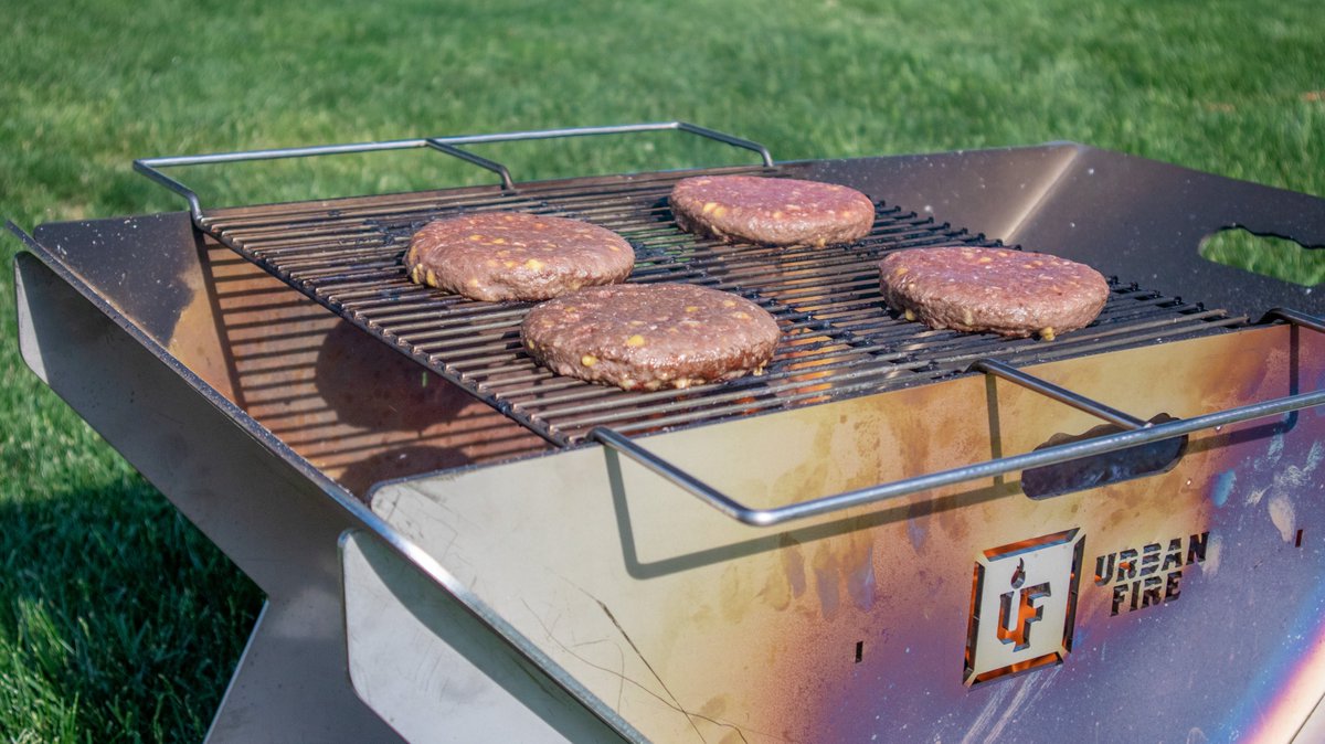 UrbanFireLLC's tweet photo. Meet the Anvil™, a DIY steel fire pit kit!  On sale now for $475! 
Urban Fire™ Rectangle Cooking Grill Grate also available at https://t.co/DAiyNvXKlf! https://t.co/CYYypTXdl5