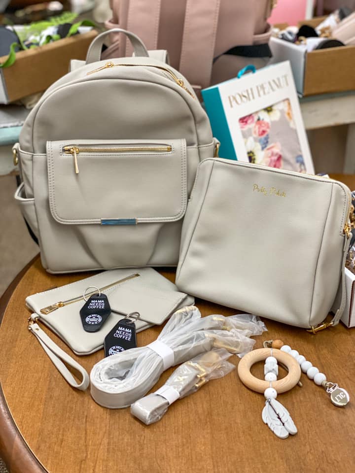 PrettyPokets's tweet image. "Love this Gray Color, so cool!"
 #smallbackpack #backpacks  #veganleather #backpacksforwomen #womenowned