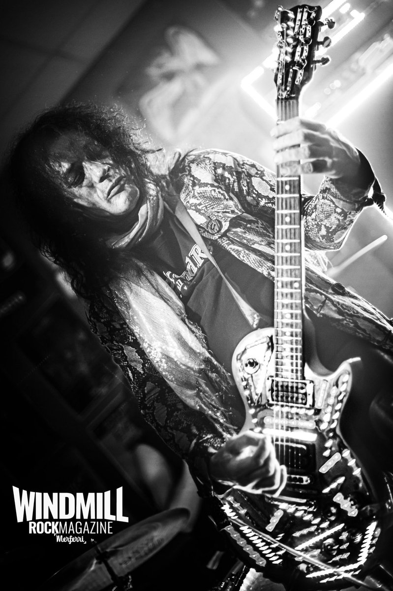 El 23 de julio estaremos en la sala Krater de Puertollano para ver a Adam Bomb.
Os dejamos el enlace de la crónica de la última vez que estuvieron en Ciudad Real 😉

windmillrockmagazine.com/adam-bomb/