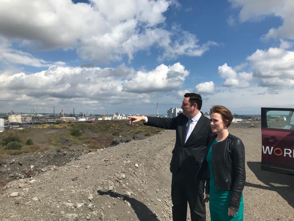 karaowen's tweet photo. Great to be back in Teesside, seeing how the plans for net zero power generation, hydrogen and CCUS are developing - Singapore’s @SembcorpUK a key partner. Thanks to Mayor Ben Houchen and the Sembcorp team for discussing the opportunities in green economy partnership btwn🇸🇬and 🇬🇧 https://t.co/IRDwtuVaGQ