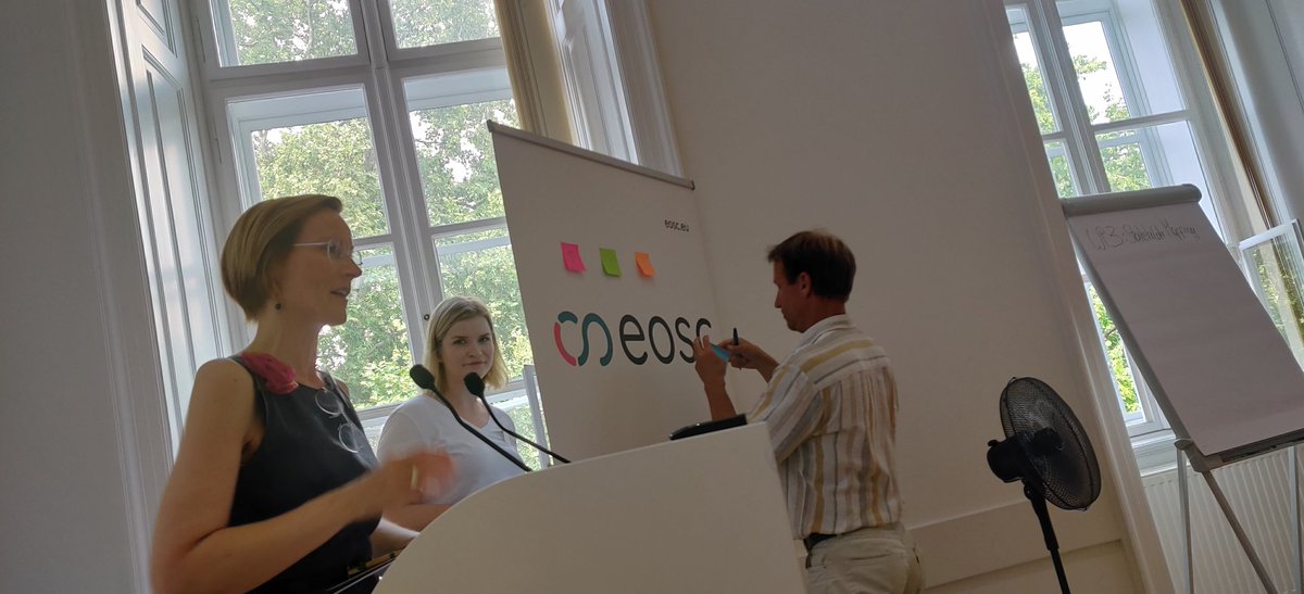 SarahRoams's tweet photo. Interactivity preparation in action at #EOSCfocus kickoff meeting in Vienna at @tu_wien We're going to start an #EOSC stakeholder mapping soon... #openscience https://t.co/iRB3fJfQsO