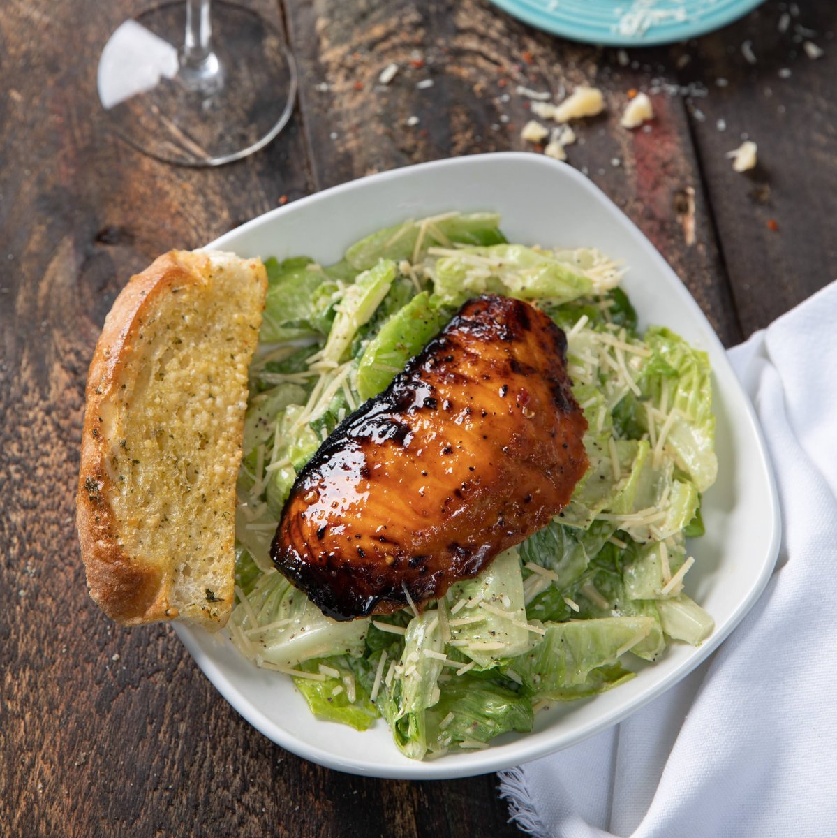 Crispelli's Classic Caesar Salad and our favorite cedar plank salmon. Delicious!

.

.

.

#pizzalove #pizza #italian #foodiegram #instafood #detroiteats #eeeeeats #yum #foodstagram #nomnom #treatyoself