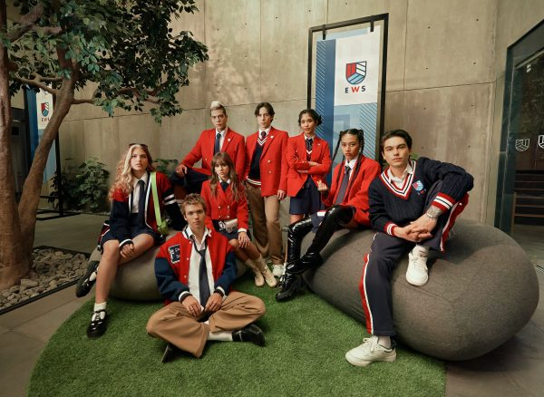 papelpop's tweet photo. “Rebelde”: Netflix divulga o clipe de "Siempre Rebeldes", trilha sonora da segunda temporada
https://t.co/pwnbqdijCh https://t.co/zu41wlJByu