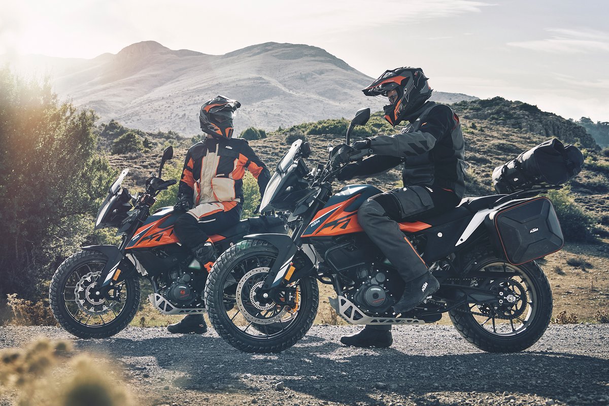 KTM_UK's tweet photo. THE WORLD ADVENTURE WEEK 2022 starts next Monday.

Get prepared now - download the RISER app, fuel up your bike, and plan where you will go to complete each of the seven daily challenges.

Click https://t.co/2Xp2rs15N0 for details.

#KTM #ReadyTorace #TheWorldAdventureWeek https://t.co/zftScDchEM
