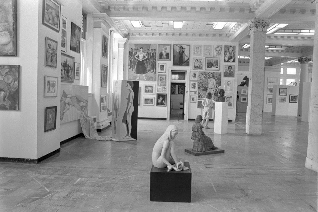 <a href="/TheAGH/">The Art Gallery of Hamilton</a> invites artists to submit artworks for display in a large exhibition (yet to be titled) that will feature work created by Hamilton artists from 1950 – 2000, highlighting the diversity of Hamilton’s cultural landscape. Deadline: July 7.

ow.ly/TU0a50JK3Qw