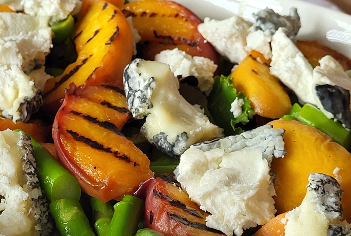 rospattIP's tweet photo. It's #Wednesday, time for our weekly team meeting aka #lawyerslunch. https://t.co/KdoudV4dTe