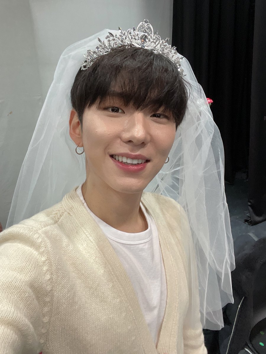 monstaxfancafe_'s tweet photo. 290622 From 몬스타엑스

KIHYUN: Monbebe me pidió que las publicara pero las subo pasados 5 meses ya https://t.co/daQRdnlRgw