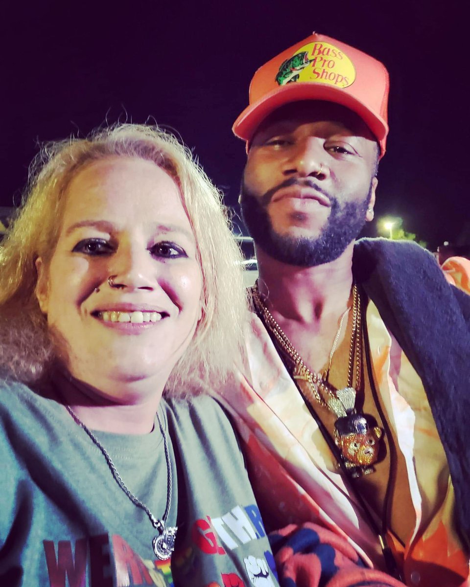BanditsNkotb's tweet photo. To all the blockheads out there we love you ๐ and happy humpage day...here's a new person to check out to get over the hump ryan lane #lanemaker #nkotbloversunite #nkotbbandits https://t.co/gQjiBDFN8u