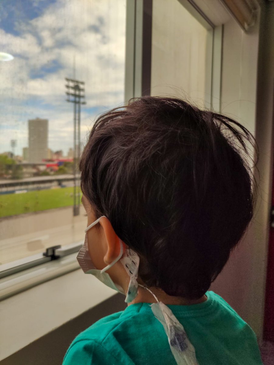 O azulino Leonardo Lopes, de 3 anos, teve alta da UTI, após 37 dias de internação. 💪

Durante esse período, o Léo só tinha um pedido, ver o Banpará Baenão. E missão dada é missão cumprida! 👊

Muito bom te ver saindo vitorioso dessa, Léo! Saudações de toda a família azulina! 🦁