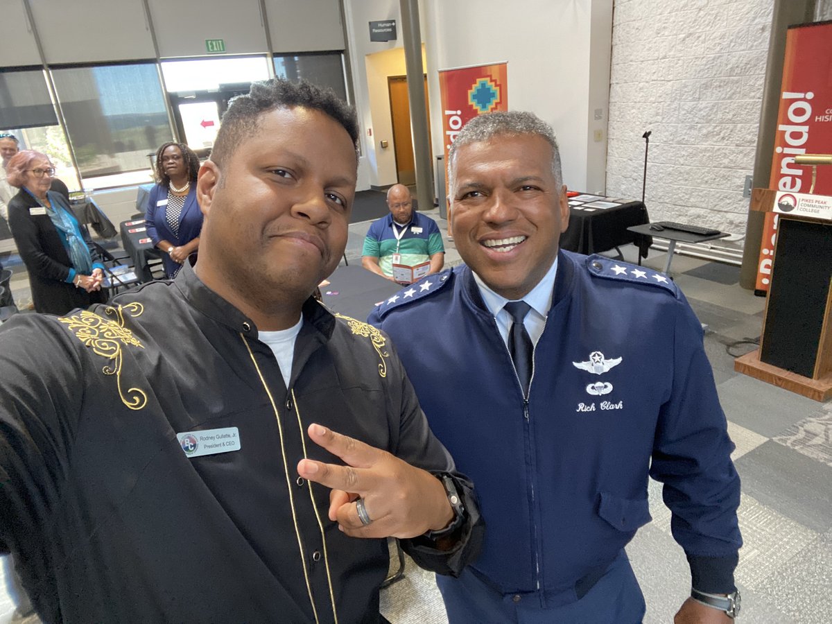 mast3rma5on7's tweet photo. This selfie means a lot to me. #TheFirstBlack Superintendent of #USAFA and the #Rotary Club of #ColoradoSprings. Thanks for sharing your knowledge today Lt. Gen. Clark. Hope to see you again soon Sir. Thank you for your valiant service to our country! #COSBlackChamber #CSHBCCOS https://t.co/M6Jpvr7wEP