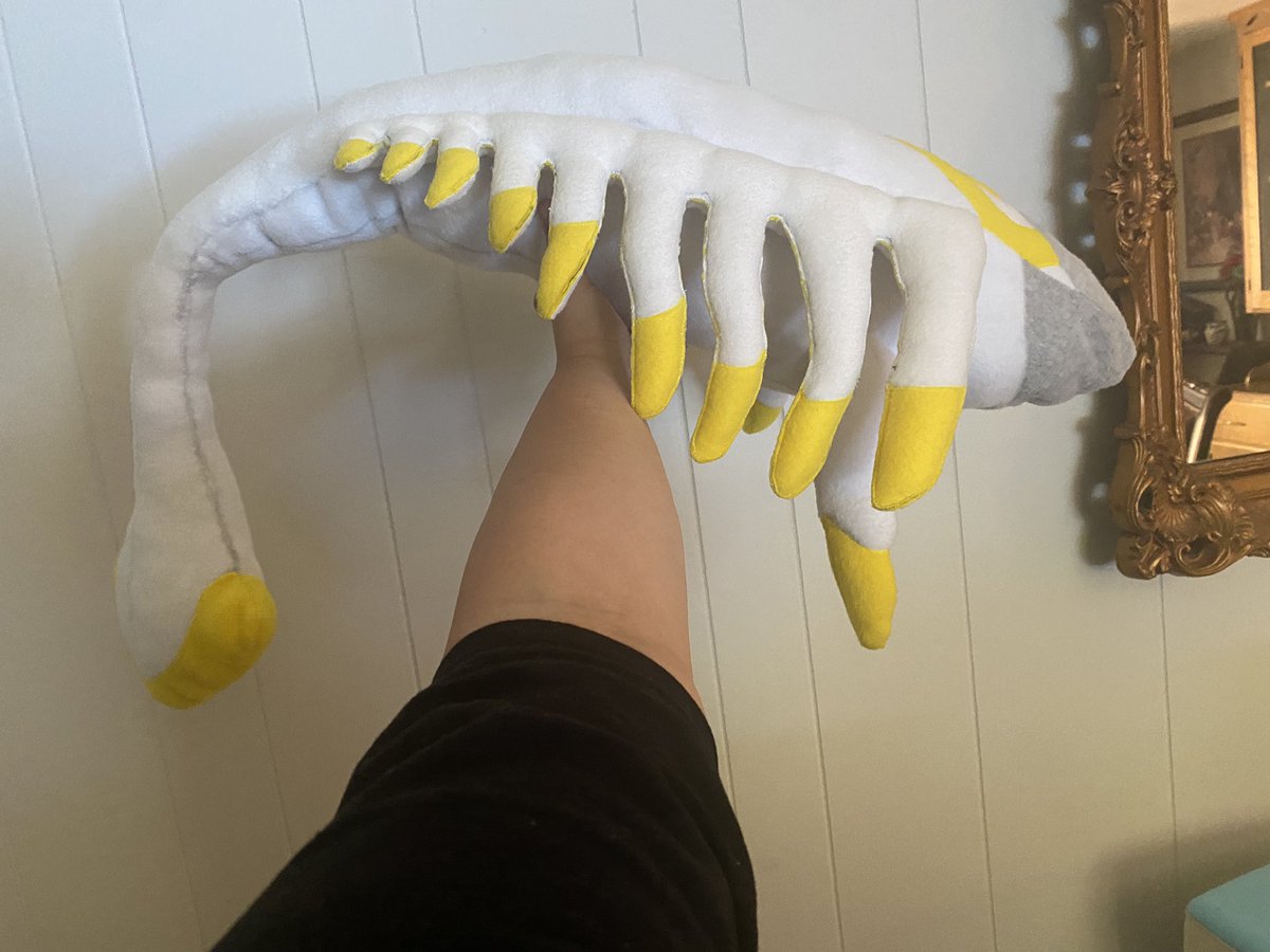 skykid_oflight's tweet photo. I remade the elder manta because I couldn’t live with how much I hated the first one. #SkyChildrenOfTheLight #skycraftingchallenge #thatskygame #skycotl https://t.co/AvaUNKHw3C