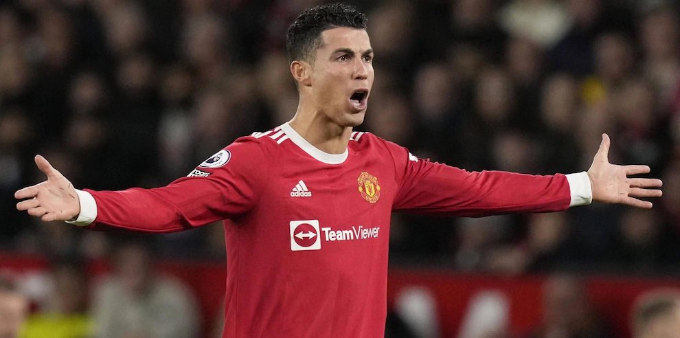 MotorsporIT's tweet photo. #CristianoRonaldo, ma quale Roma. La confessione all’amico pugile: “È più probabile vedermi alla Lazio”. E Lotito sogna. https://t.co/QCx87Fv0RV https://t.co/ozj6c0j1KG