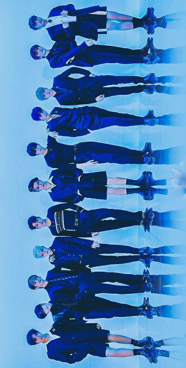 Fan_OmegaXFR's tweet photo. [🎂] PREMIER ANNIVERSAIRE DE OMEGA X 

ForX aujourd’hui nous fêtons et souhaitons le premier anniversaire du groupe 🎉🎁

@OmegaX_members @OmegaX_official 
#OMEGA_X #오메가엑스
#OMEGA_X_Debut_1st_Anniversary #OX_1st_ANNIVERSARY
#FOREVERWITHOX https://t.co/AqpZOHkPbs
