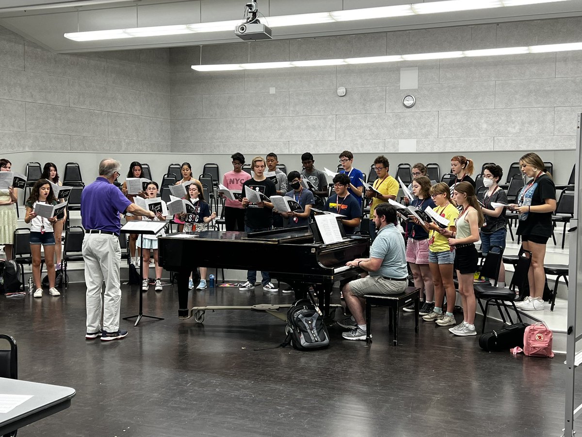 ISYM_UIUC's tweet photo. Senior Band, Chorus, &amp; Orchestra students rehearsing for their final concerts on Saturday, July 2! 🎶

Don’t miss their final performances in Foellinger Great Hall at Krannert Performing Arts Center:

Senior Bands @ 10 AM
Senior Orchestra @ 12 PM 
Senior Chorus @ 2 PM 

#isym https://t.co/OaYRjbNCch