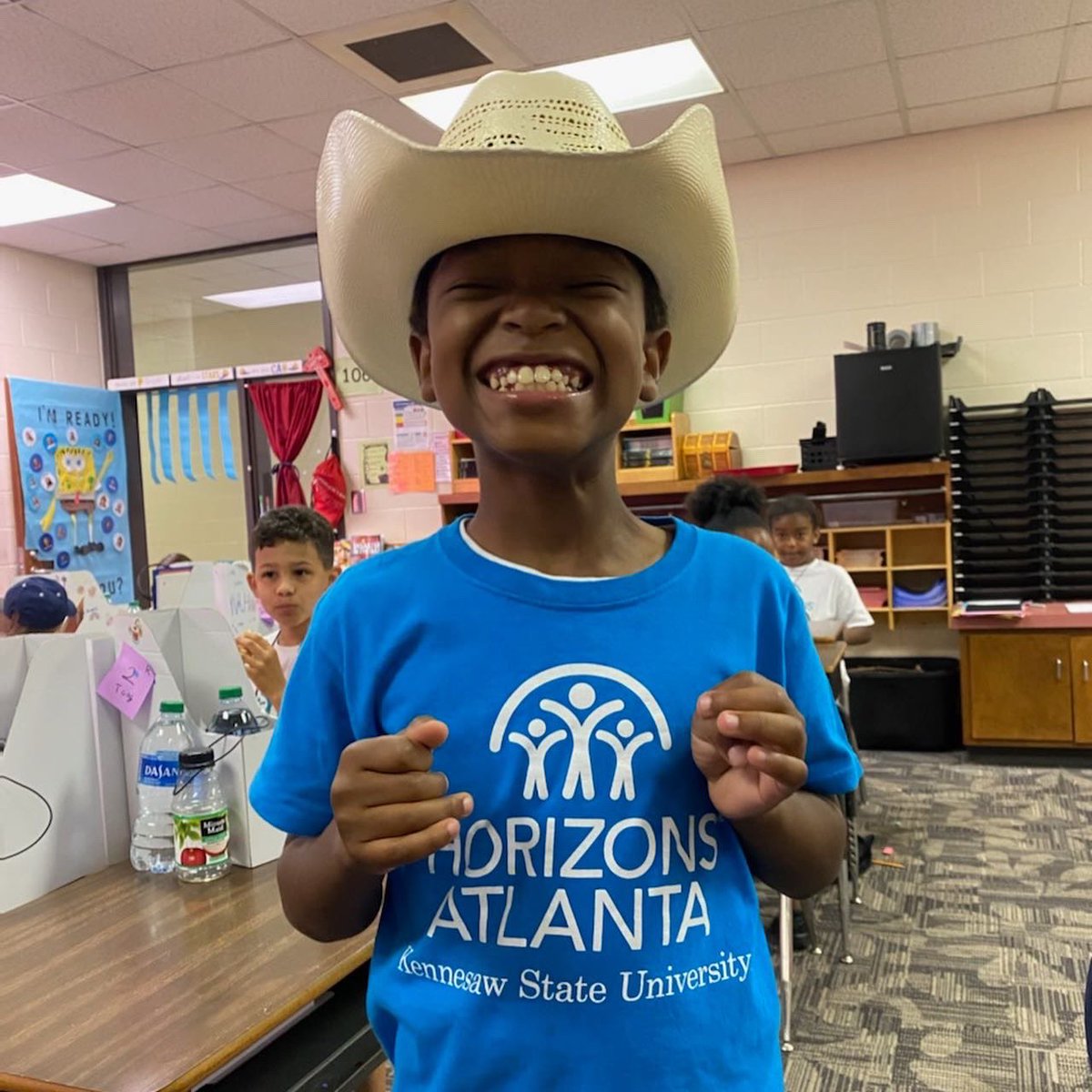 HorizonsNatl's tweet photo. SMILE! 😁 Students are #ExpandingHorizons at over 35 Horizons sites nationwide - with still more to come - and the joy is contagious! What has been your favorite summer memory so far? ☀️⬇️ #HorizonsGratitude #expandinglearning #summer https://t.co/qAgO1nJyXC
