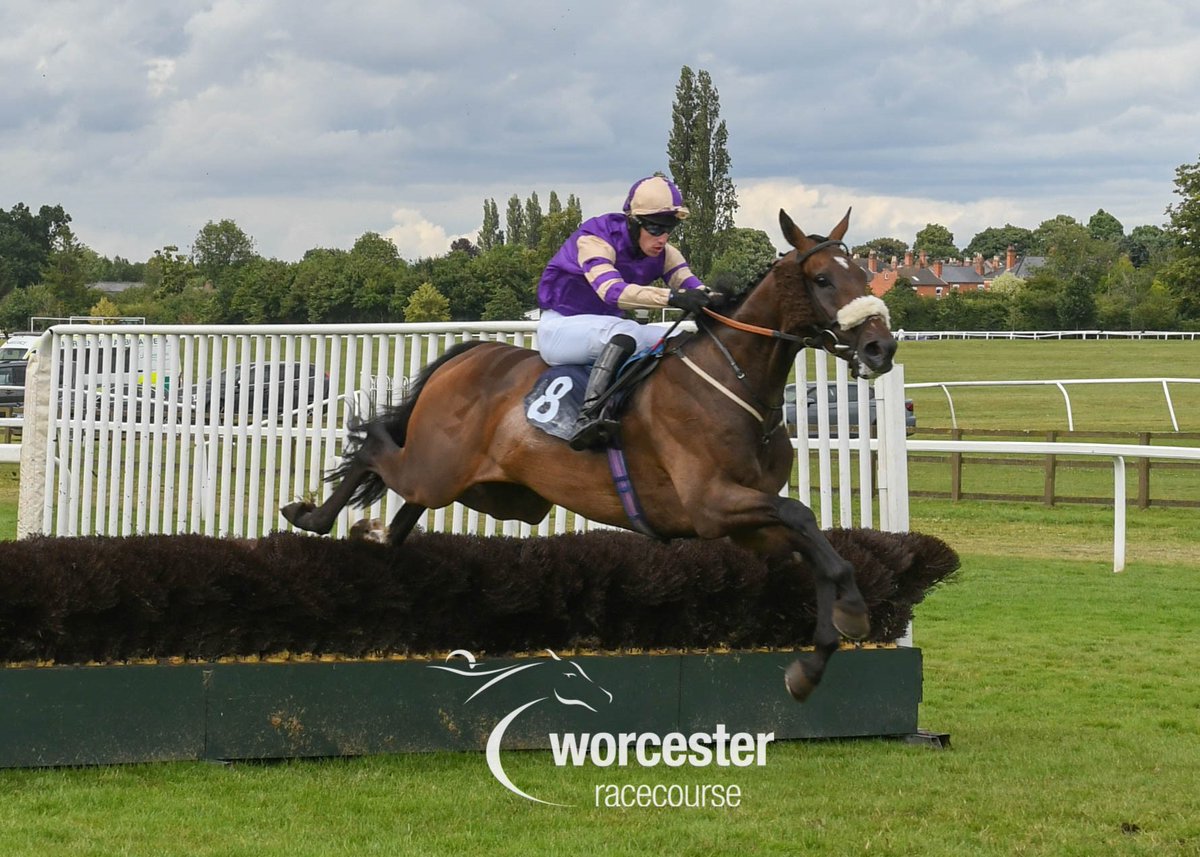Worcester Racecourse tweet media