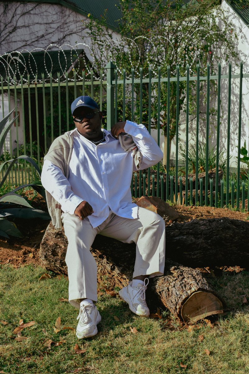 usanele_m's tweet photo. "To all my sons world wide, all my juniors. I apologize for my absence....but don't worry, Daddy's home" https://t.co/s06TRqyO1B
