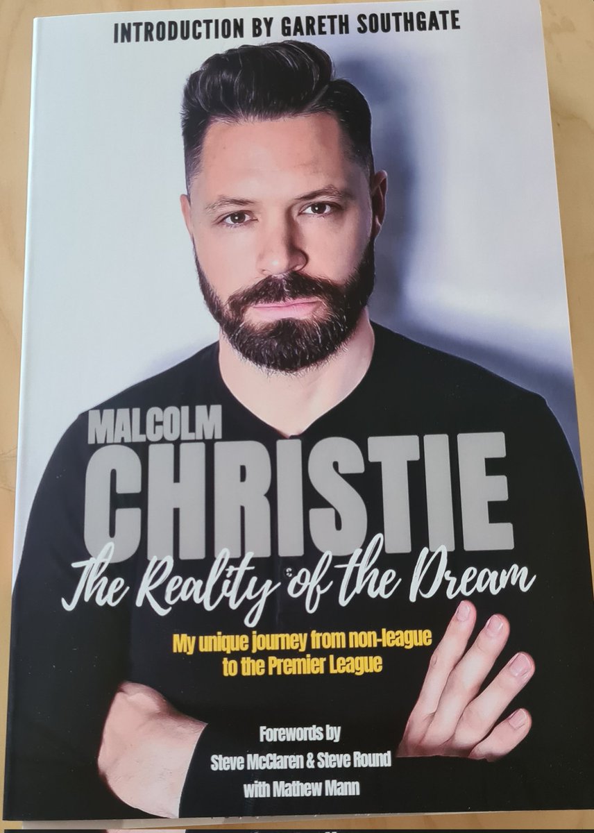 hullablue's tweet photo. My "biographies of Boro heroes" collection now numbers two.
I'm hoping it is a page turner with lots of twists.
#turnytwisty
@NuneatonBoroFC @Malcolm10834653 
#therealityofthedream https://t.co/xySZYkW750