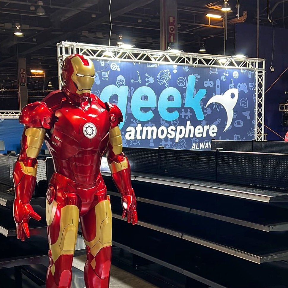 GeekAtmosphere tweet media