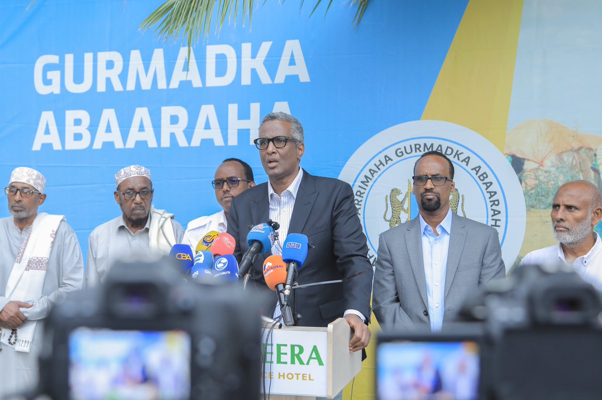 Earlier today, with the leadership of the National Drought Response Committee, we unveiled the official bank accounts for donations towards the drought response. Time for all of us to unite in this noble initiative. #GurmadkaAbaaraha2022